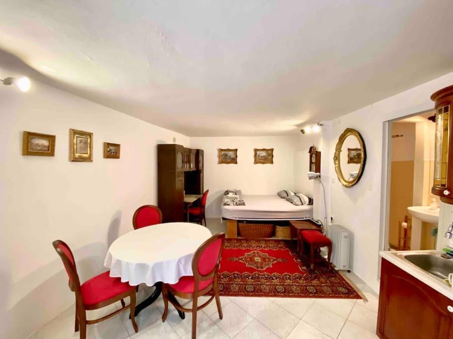 'round The Corner Apartma Piran